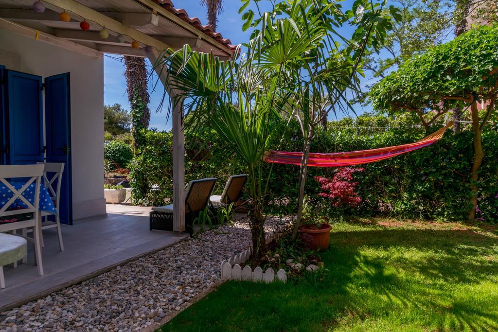 Beachfront House With Private Jacuzzi And Garden Zadar Exterior foto